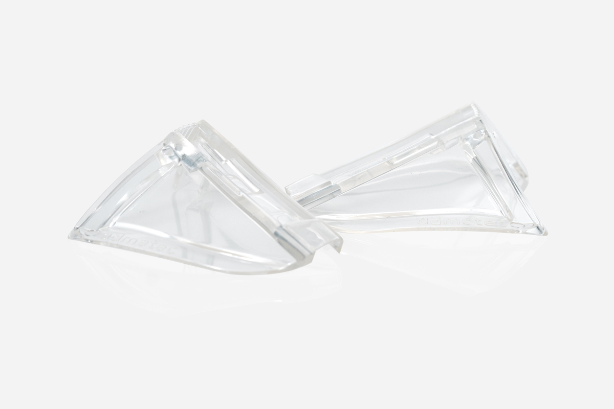 admetec-official-side-shields-for-loupes